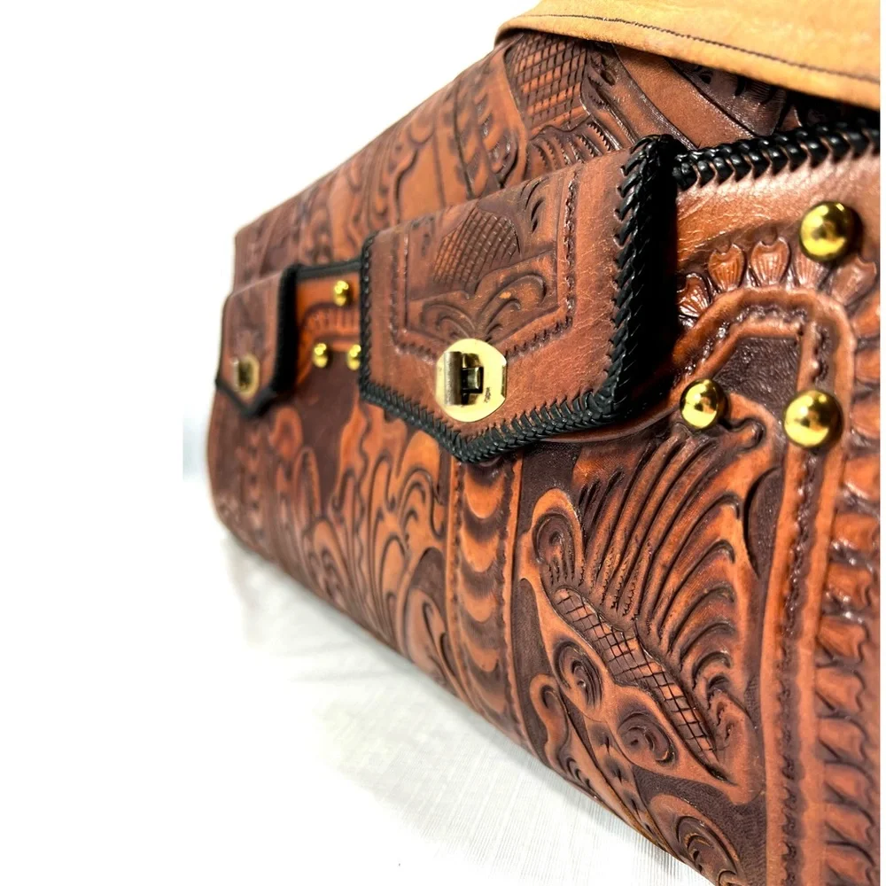 VINTAGE 1950’s | TOOLED LEATHER x-large briefcase